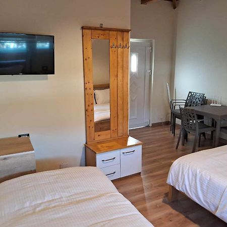 Villa Sana Rooms Permet Ngoại thất bức ảnh