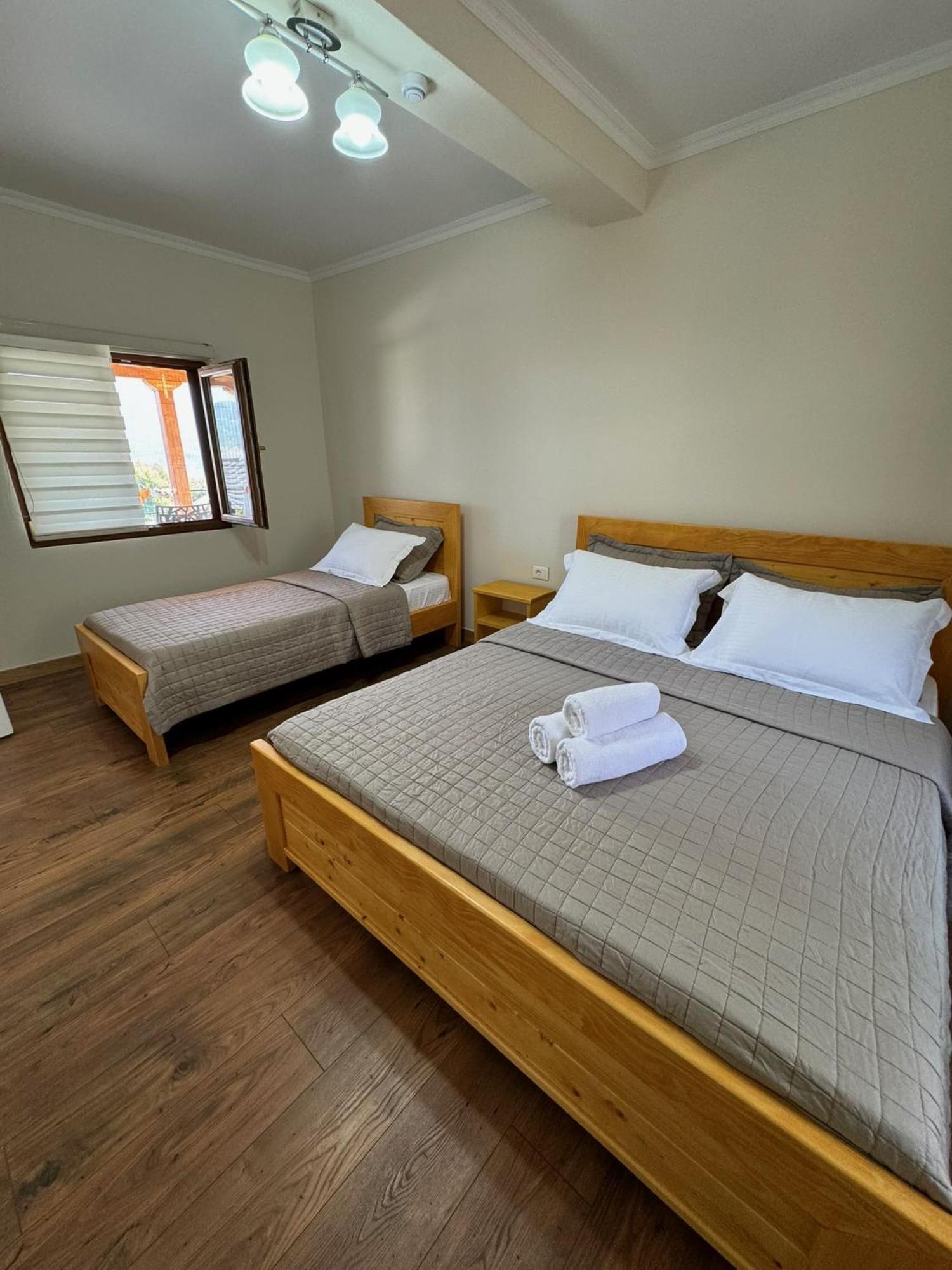 Villa Sana Rooms Permet Ngoại thất bức ảnh