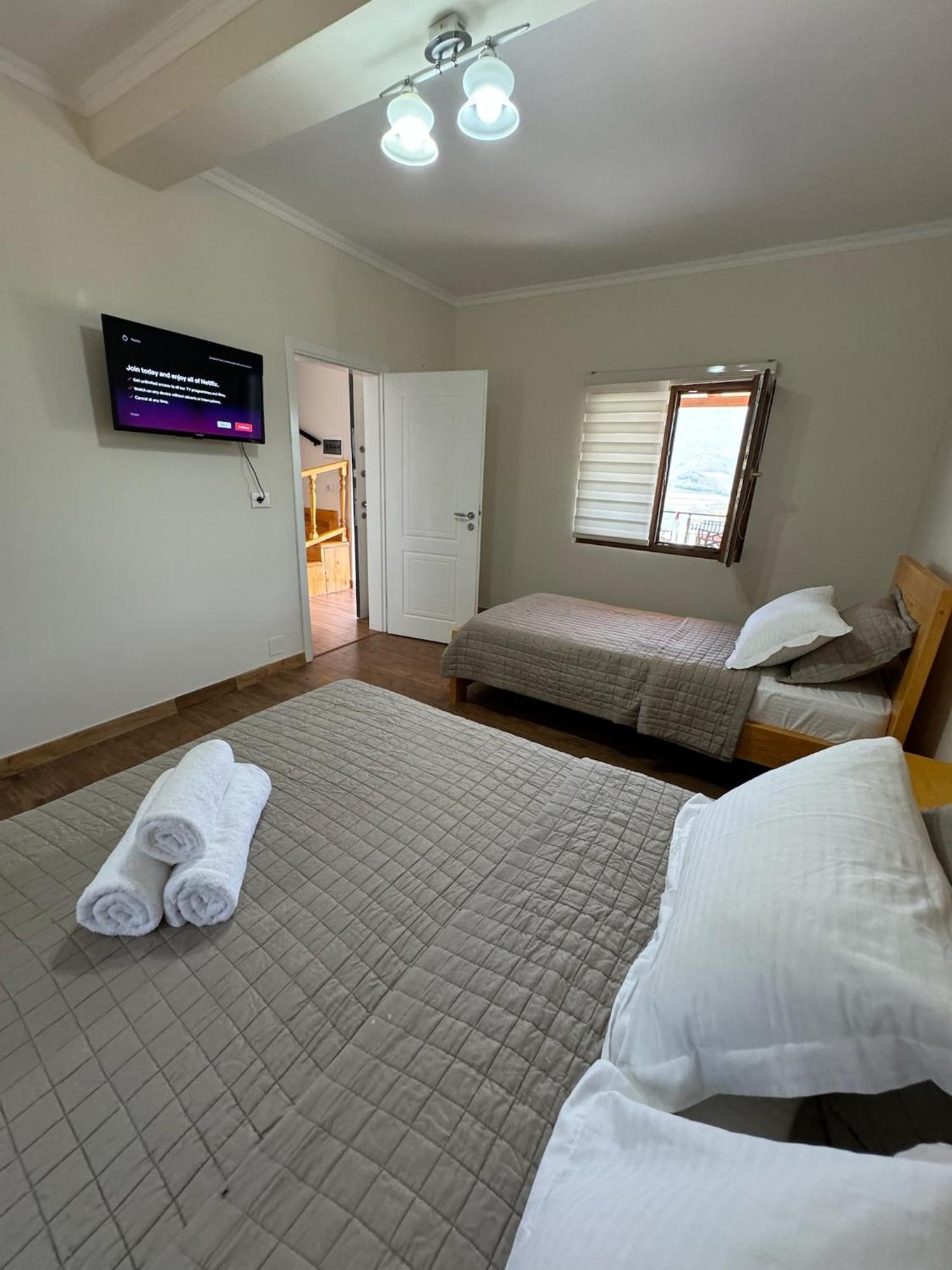 Villa Sana Rooms Permet Ngoại thất bức ảnh