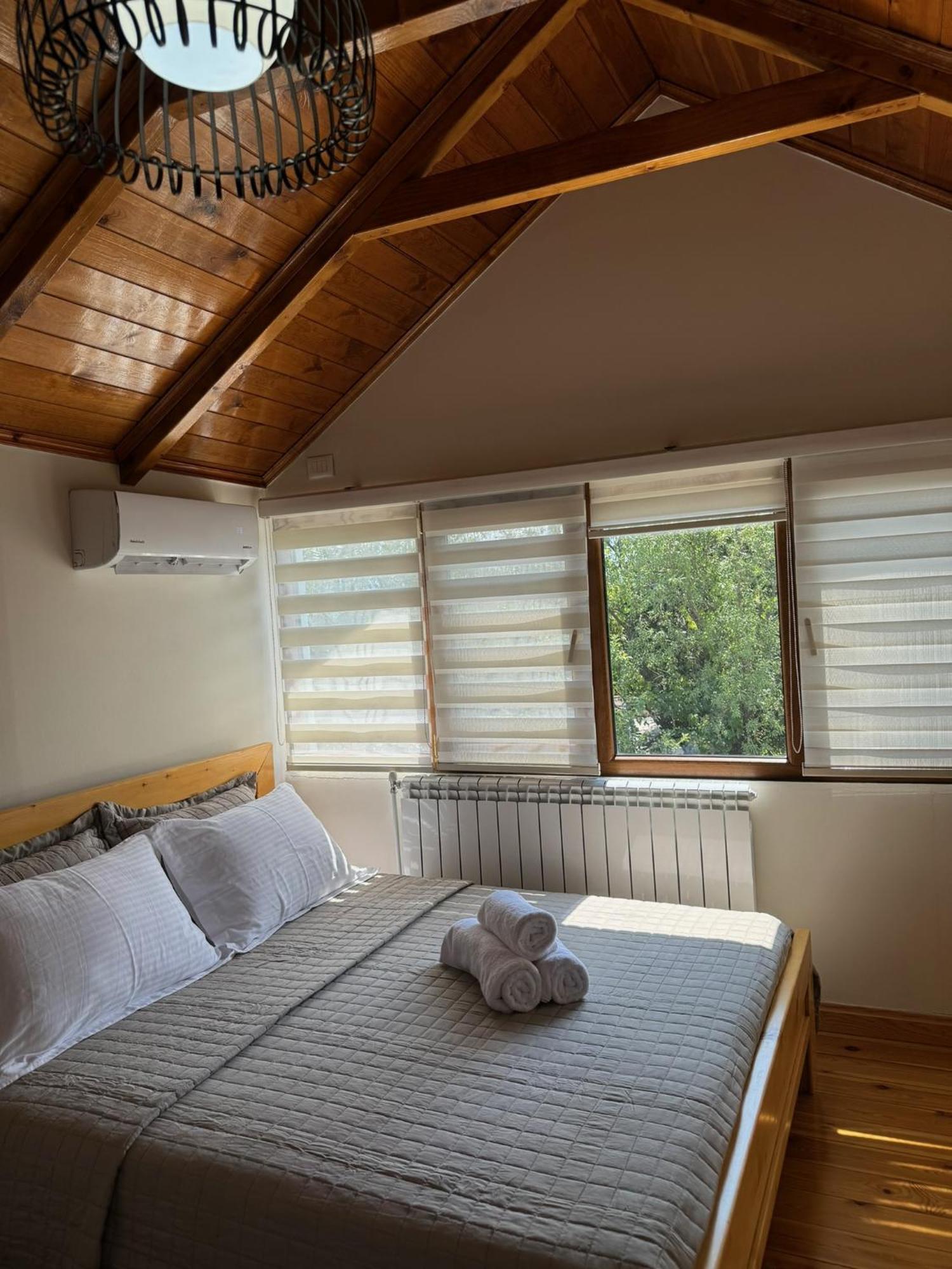 Villa Sana Rooms Permet Ngoại thất bức ảnh