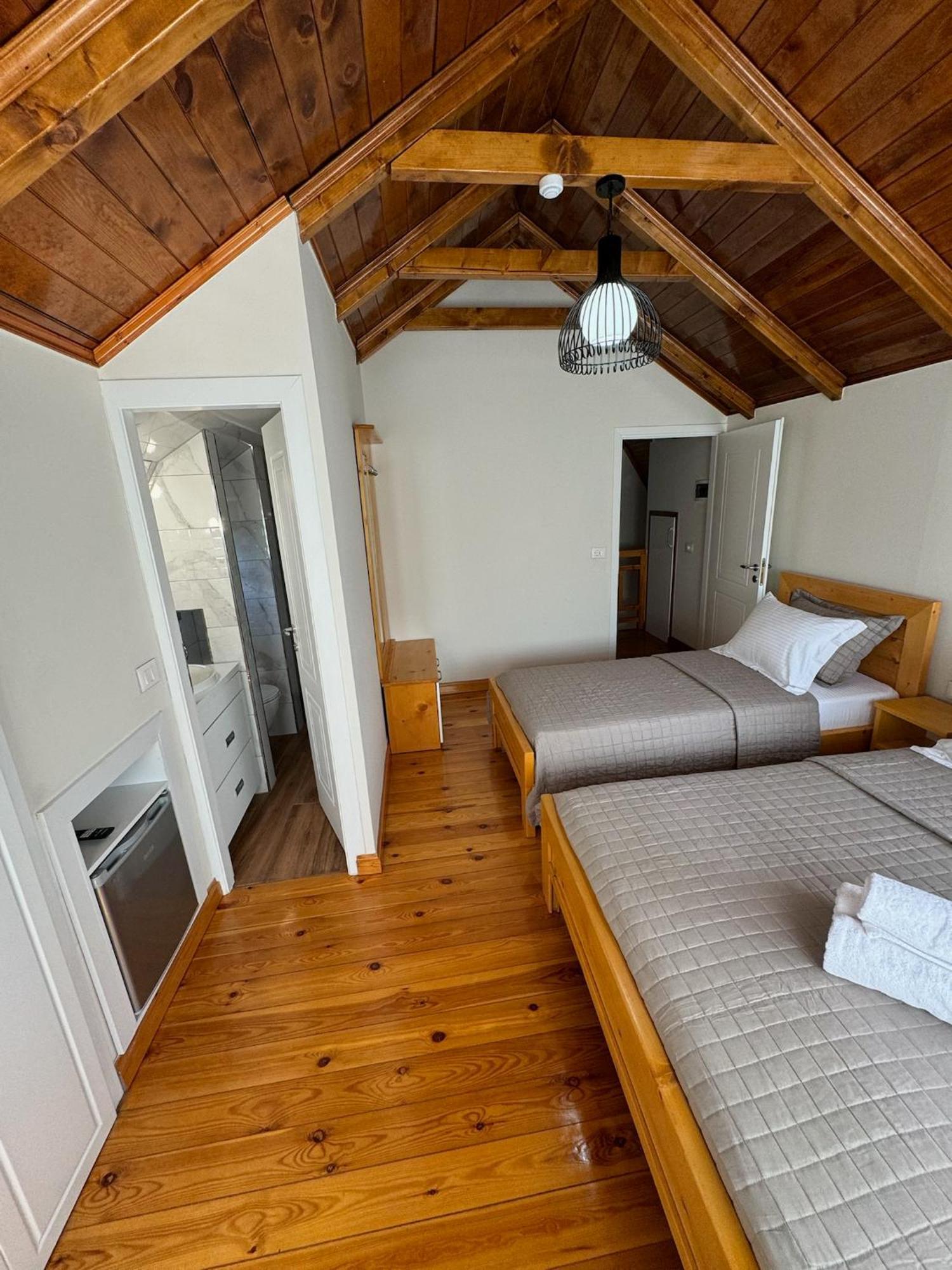 Villa Sana Rooms Permet Ngoại thất bức ảnh